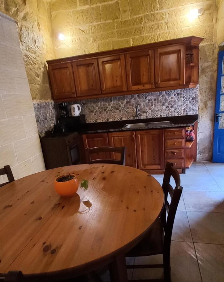 Ta Lucia Farmhouse With Private Pool And Bbq Vila Santa Luċija Exterior foto